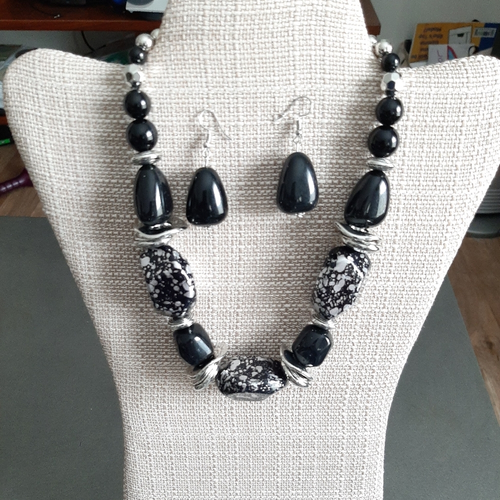 Black bead silver necklace and earrings set